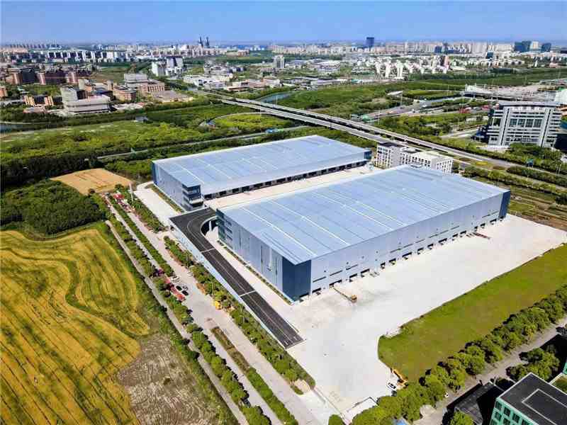 松江新橋工業區9000平倉庫出租無公攤丙二類帶雨棚